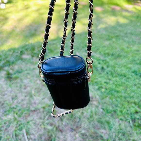 Chanel No. 1 GWP Black Crossbody Hard Sided Lipstick/Card/Cash/Key Case NEW - Picture 7 of 14